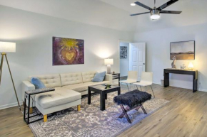 Charming Houston Home - Walk to Restaurants!